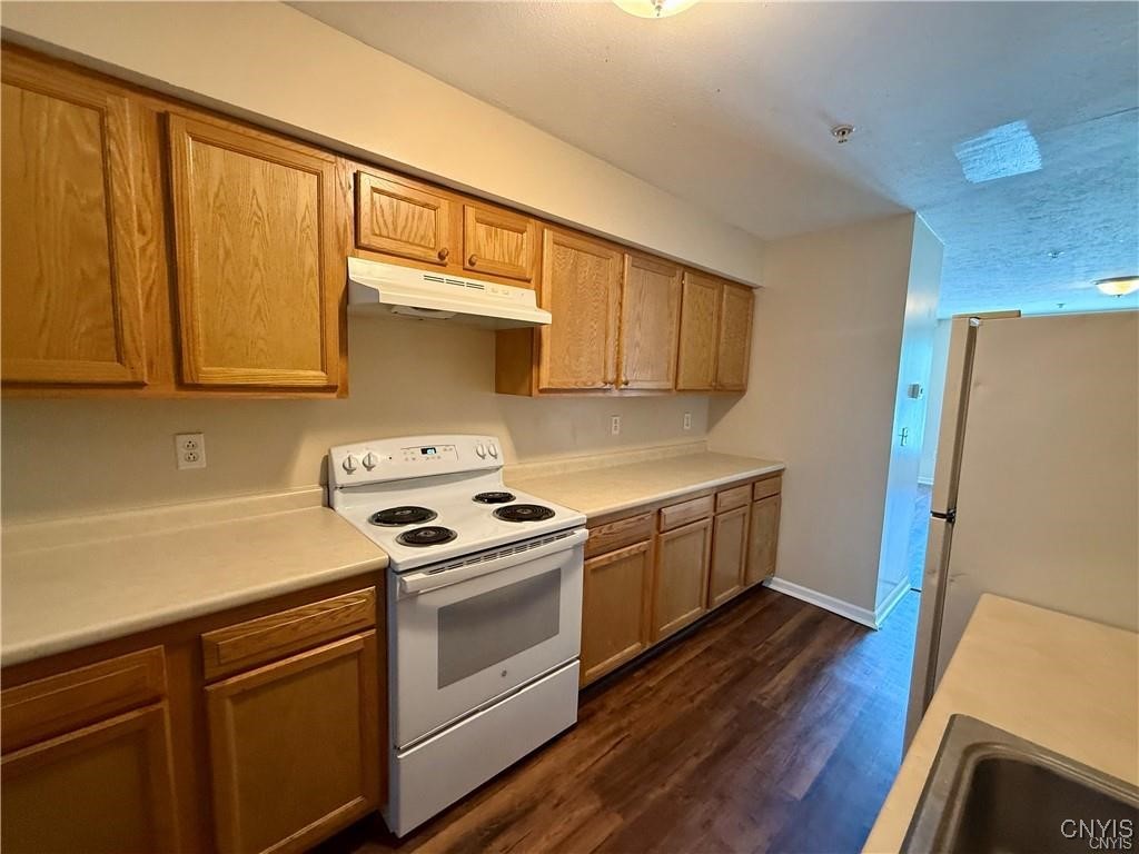 254 Apt, Unit 5E Watertown, NY 13601 - Photo 3 of 8