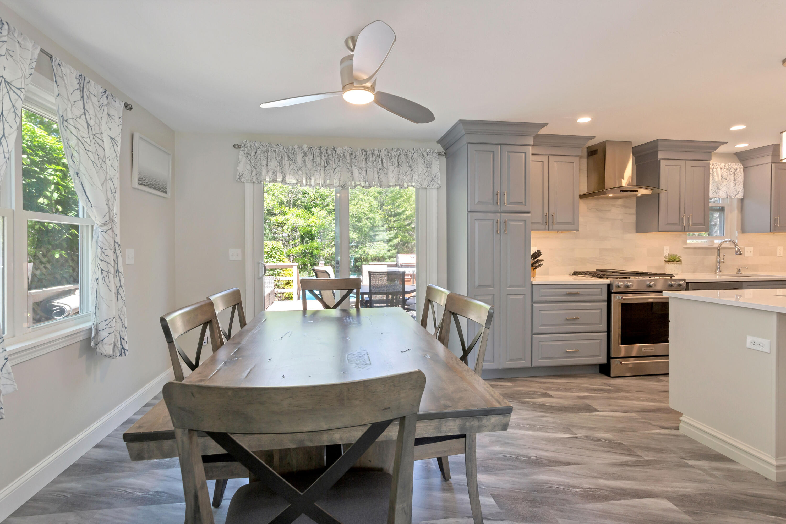 138 Gunstock Road Osterville, MA 02655 - Photo 10 of 47 138GunLR-17