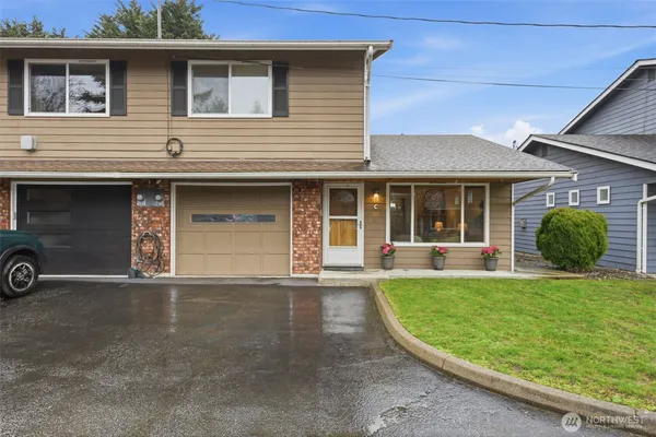 $408,000 | 1721 Madison Street, Unit C, Everett, WA 98203