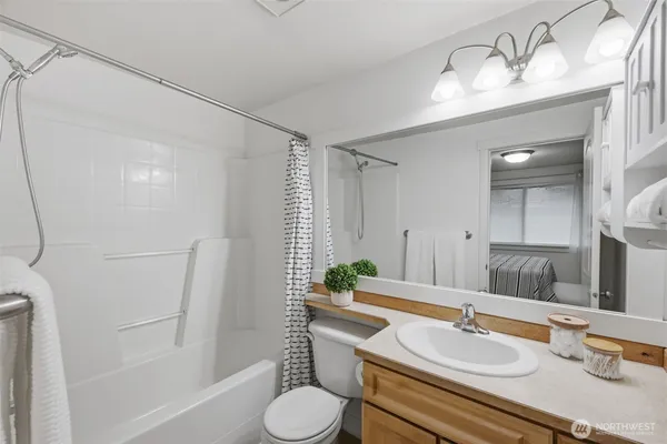 $408,000 | 1721 Madison Street, Unit C, Everett, WA 98203