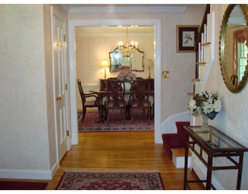 26 Thunder Road Sudbury, MA 01776 - Photo 2 of 21 Gallery Image 2