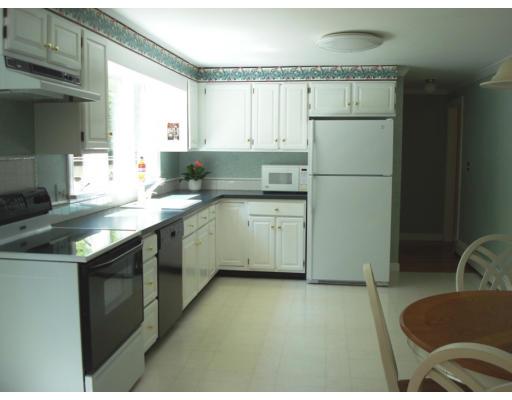 26 Thunder Road Sudbury, MA 01776 - Photo 8 of 21 Gallery Image 8