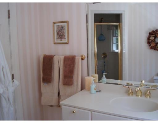 26 Thunder Road Sudbury, MA 01776 - Photo 10 of 21 Gallery Image 10