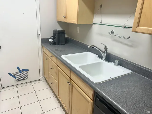 $262,000 | 1040 Mohr Lane, Unit C, Concord, CA 94518