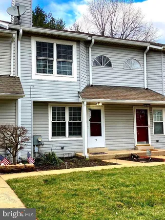 $2,950 | 7 Parkview Circle, Unit 7, Southampton, PA 18966