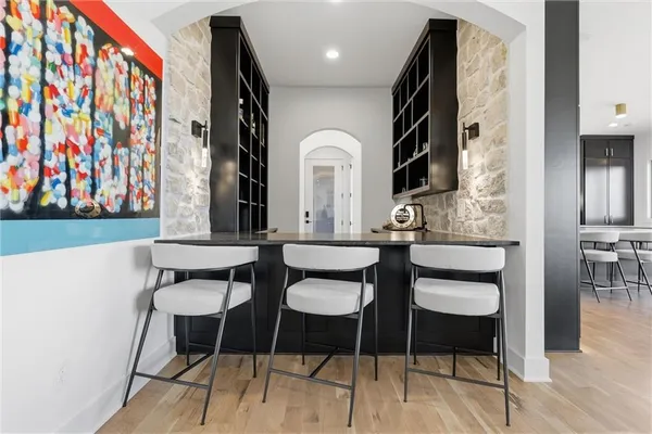 $1,895,000 | 7445 Northwest Fawn Avenue, Parkville, MO 64152