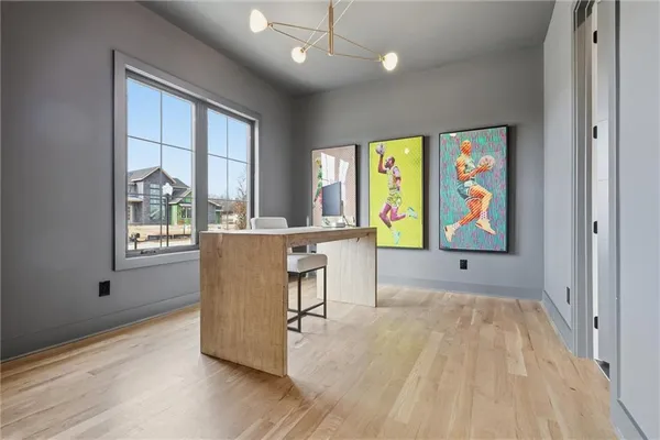 $1,895,000 | 7445 Northwest Fawn Avenue, Parkville, MO 64152