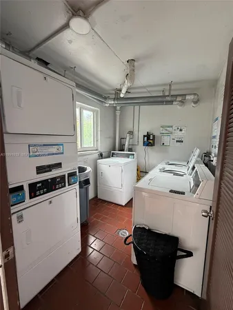 $2,200 | 7251 Southwest 82nd Street, Unit 15, Miami, FL 33143