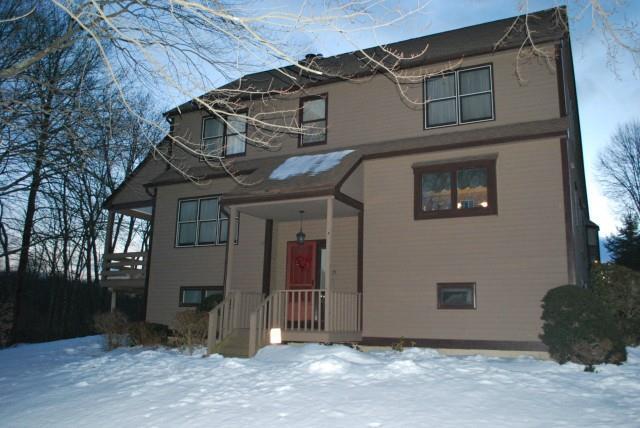 a view of a house