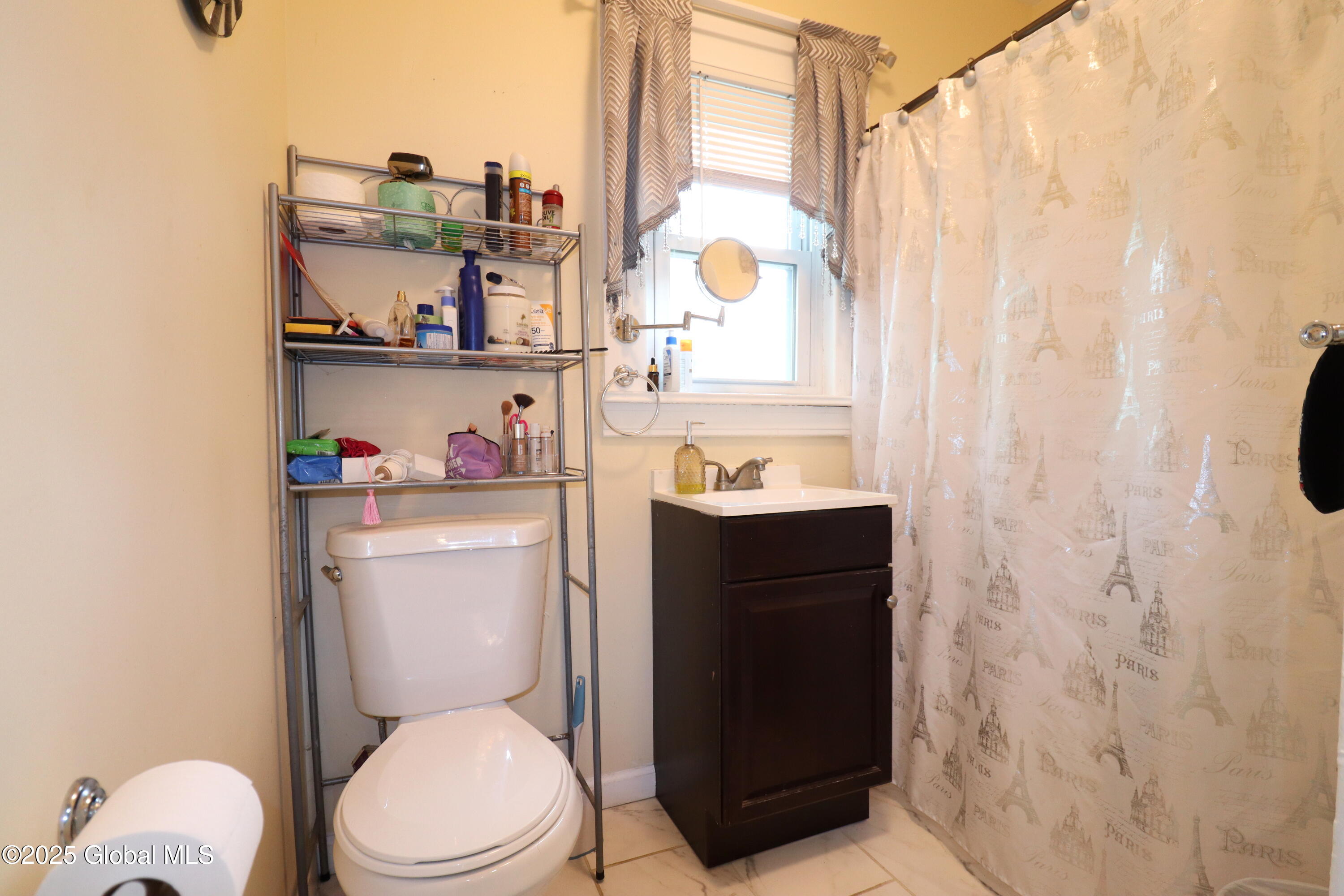 2346 William Street Schenectady, NY 12306 - Photo 20 of 29 IMG_5975