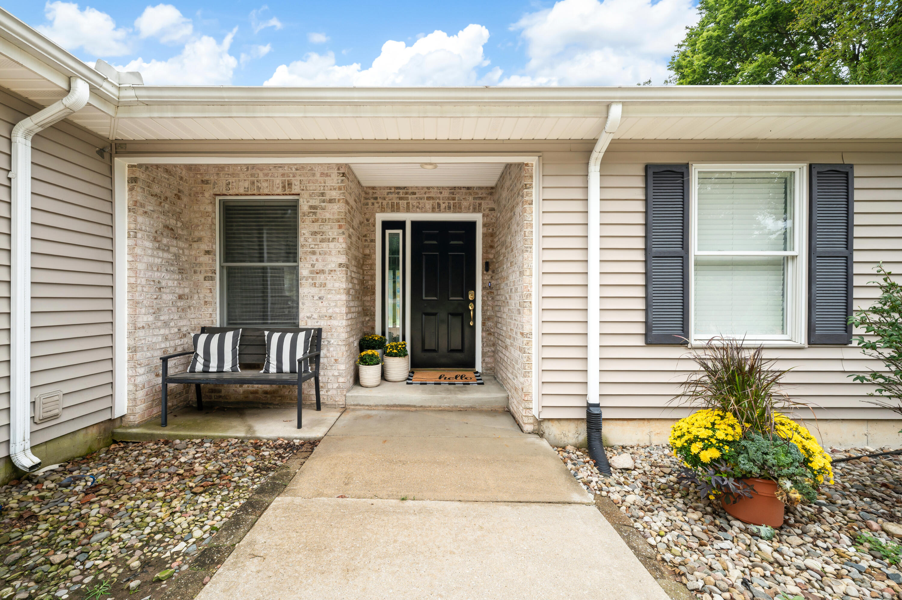 1148 Carberry Road Niles, MI 49120 - Photo 2 of 22 05KAT_2812