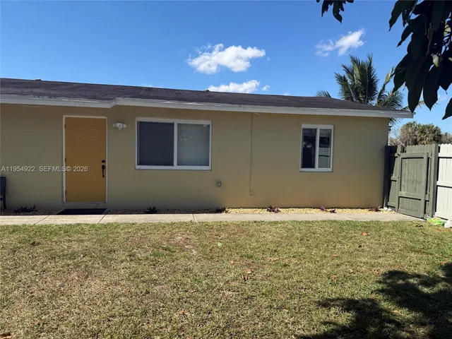 $2,500 | West Gate Estates, West Palm Beach, FL 33409