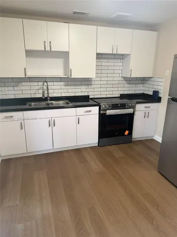 $2,500 | West Gate Estates, West Palm Beach, FL 33409