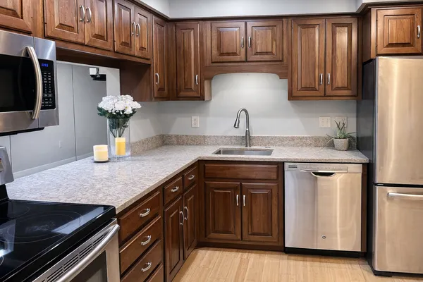 $164,900 | 7510 Cahill Road, Unit 303B, Edina, MN 55439