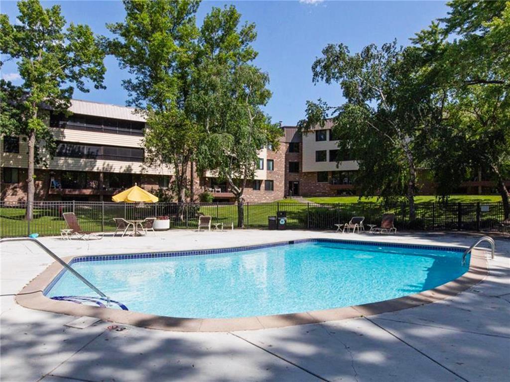 7510 Cahill Road, Unit 303B Edina, MN 55439 - Photo 16 of 18