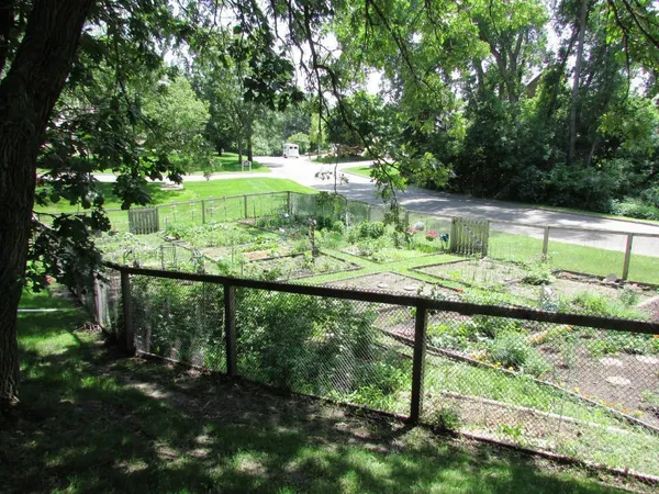 $164,900 | 7510 Cahill Road, Unit 303B, Edina, MN 55439