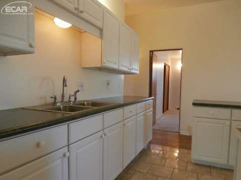 5900 Hibbard Road Corunna, MI 48817 - Photo 9 of 20 20448867-8.JPG