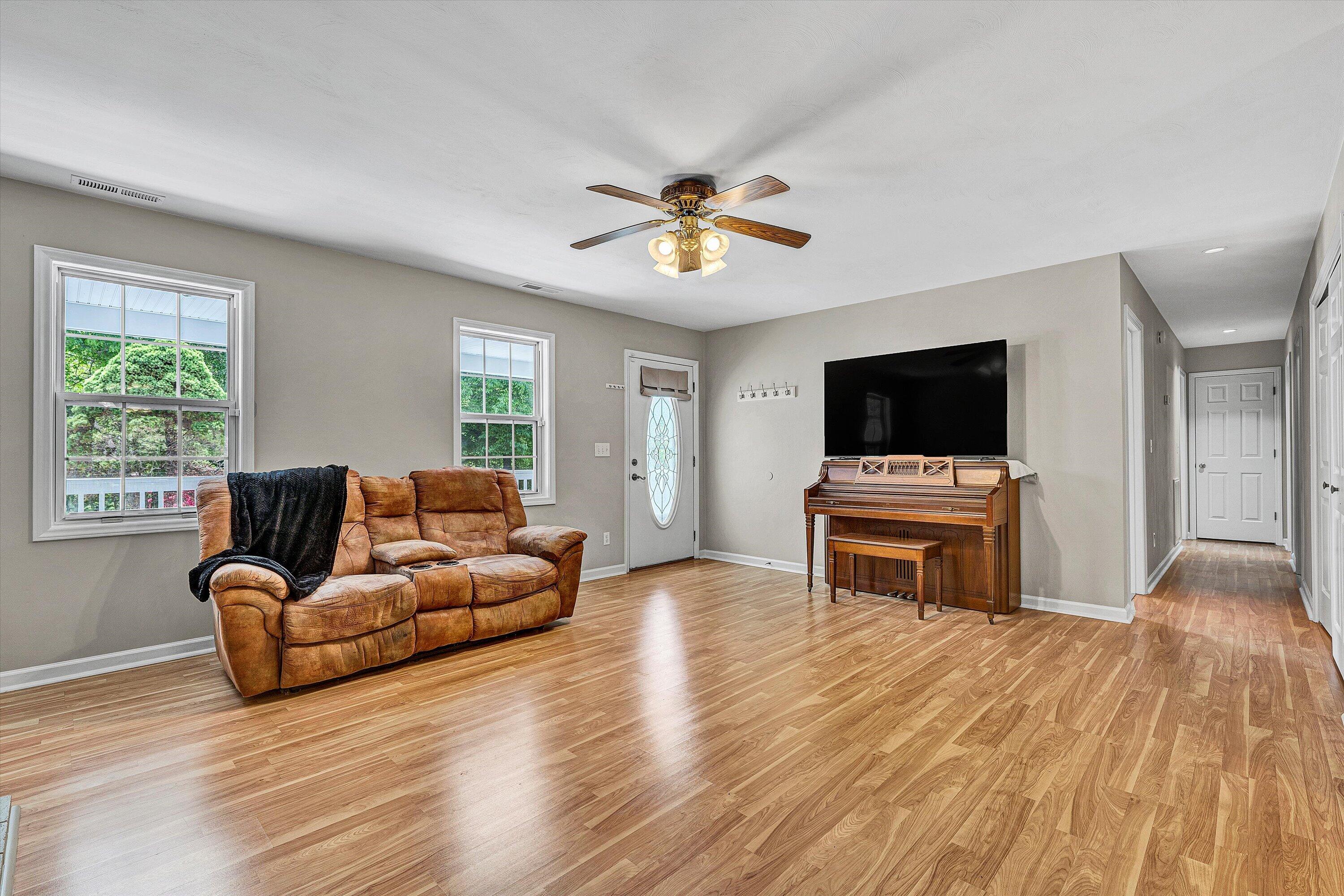 1222 Misty Ridge Lane Montvale, VA 24122 - Photo 11 of 42 11-SGP-7