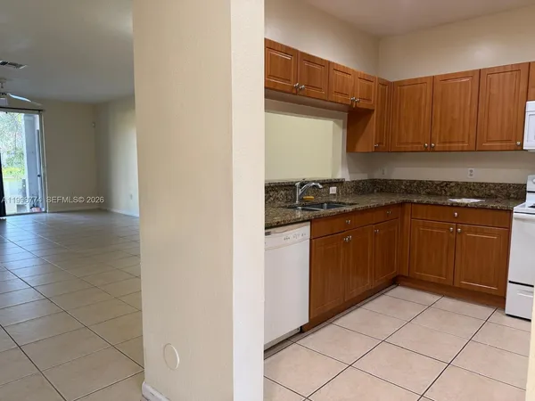 $2,800 | 8246 Southwest 27th Street, Unit 103, Miramar, FL 33025