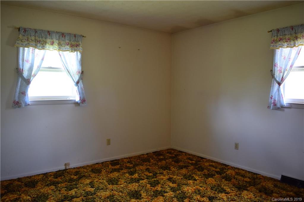3515 Hartland Road Morganton, NC 28655 - Photo 7 of 16 Gallery Image 7