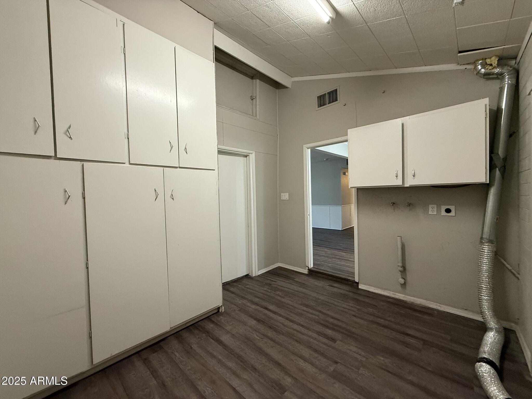 1723 West Cheryl Drive Phoenix, AZ 85021 - Photo 6 of 41 IMG_4537