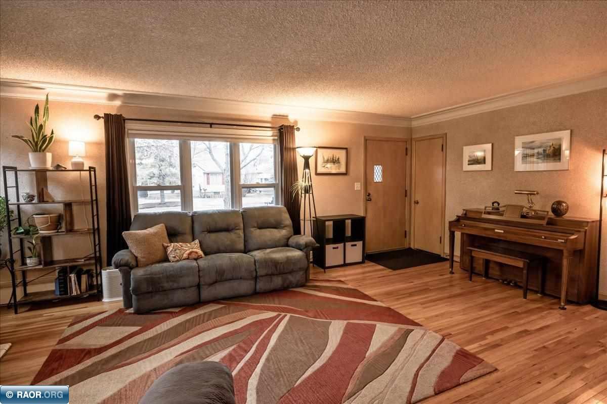 804 South 7th Street Virginia, MN 55792 - Photo 4 of 31