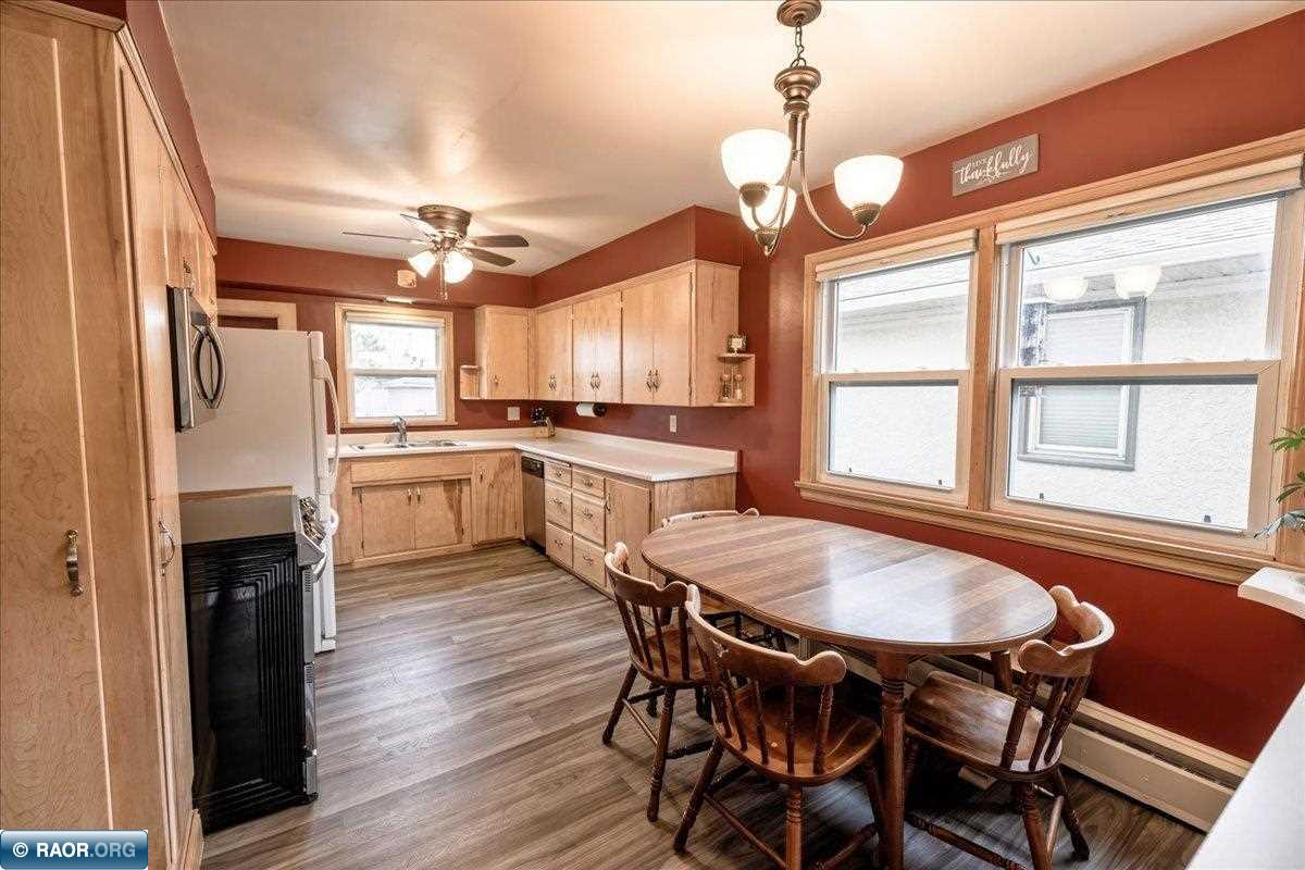 804 South 7th Street Virginia, MN 55792 - Photo 5 of 31