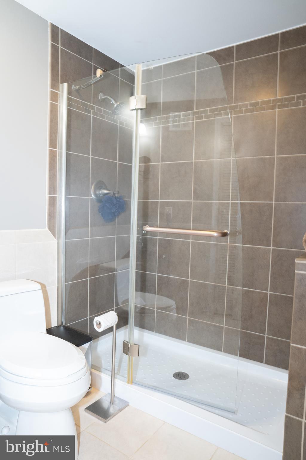 907 Timber Lane Southwest Vienna, VA 22180 - Photo 21 of 32 Lower Level Full Bath