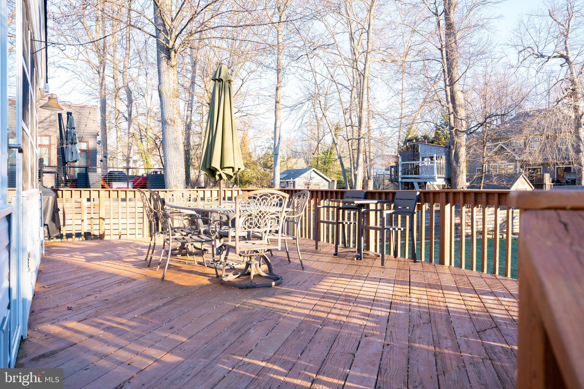 907 Timber Lane Southwest Vienna, VA 22180 - Photo 24 of 32