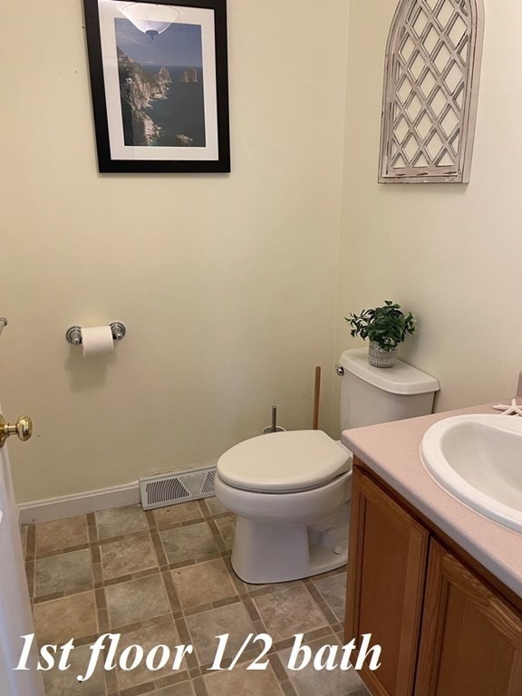 17 Grace Ann Road Pembroke, MA 02359 - Photo 11 of 29 Gallery Image 11