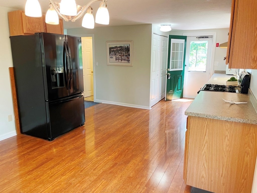 17 Grace Ann Road Pembroke, MA 02359 - Photo 4 of 29 Gallery Image 4