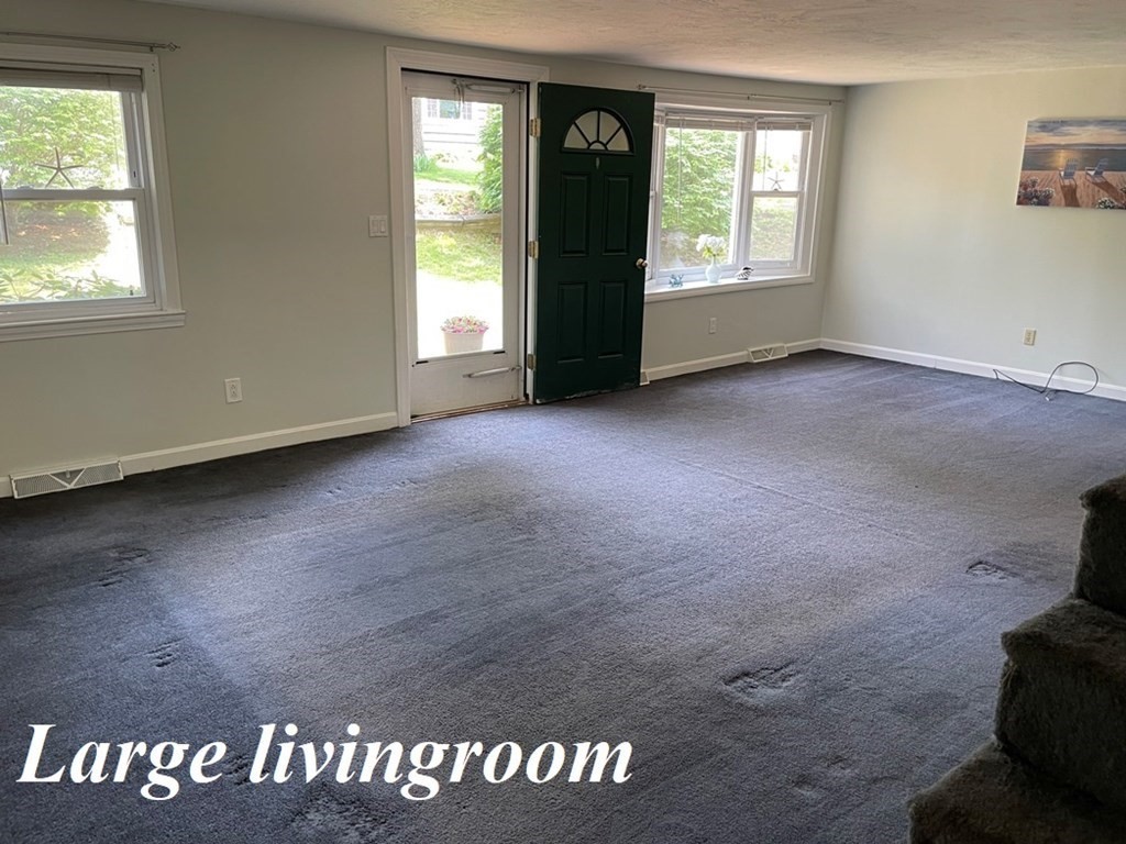 17 Grace Ann Road Pembroke, MA 02359 - Photo 7 of 29 Gallery Image 7