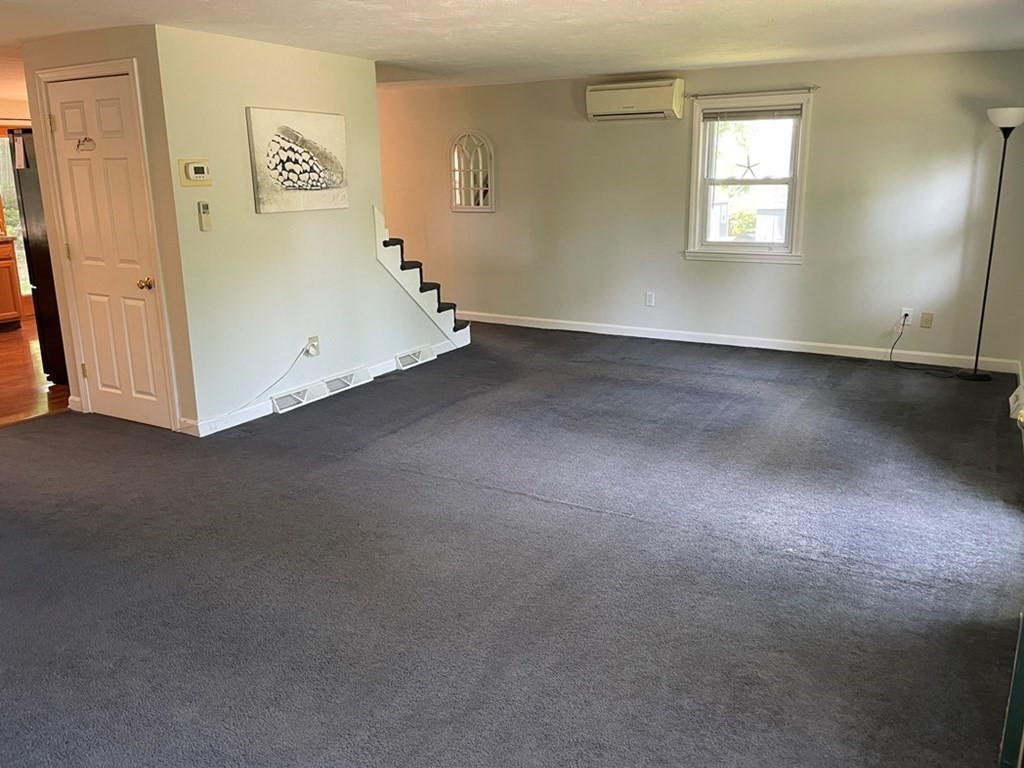17 Grace Ann Road Pembroke, MA 02359 - Photo 9 of 29 Gallery Image 9