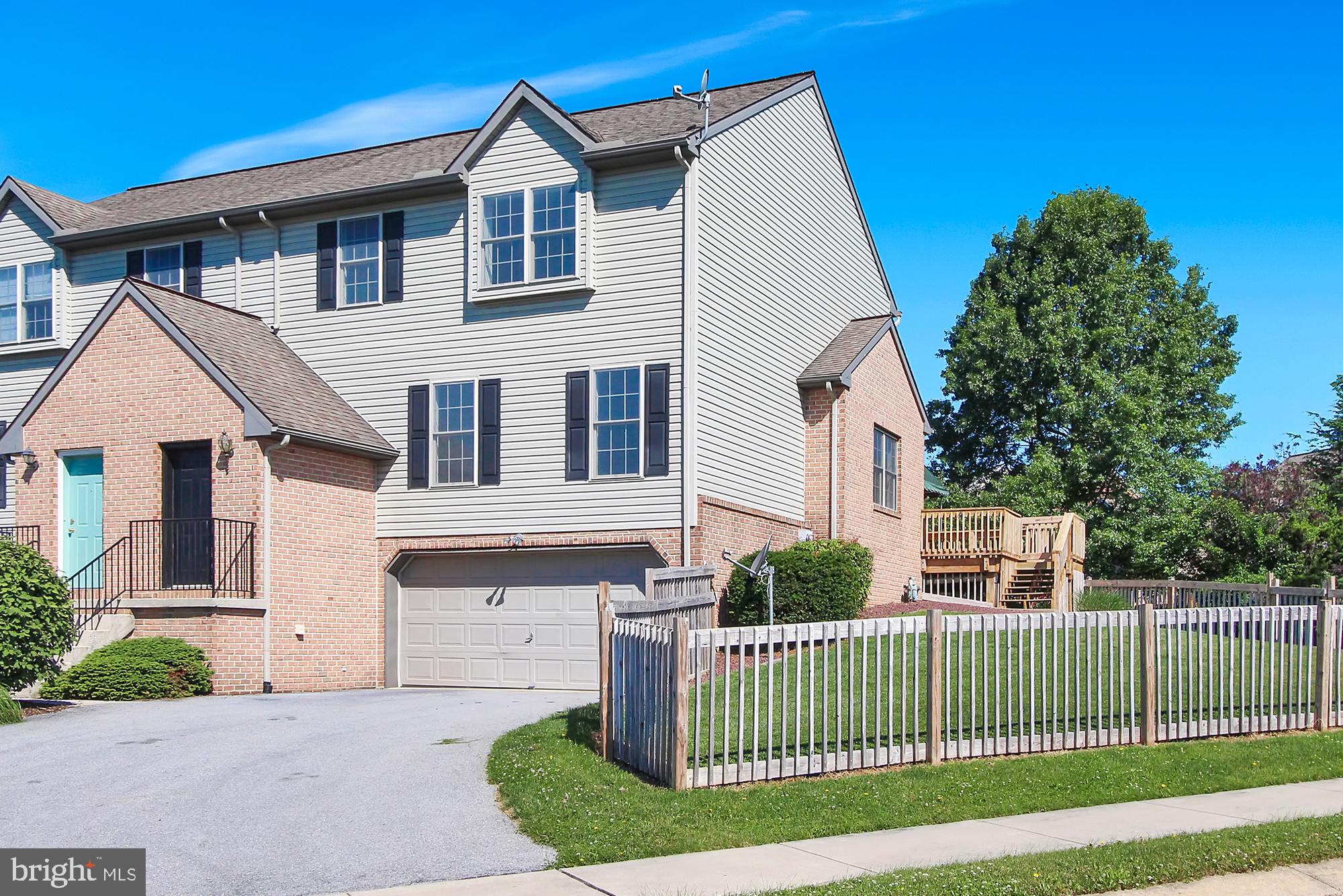 18 Rockford Road Mountville, PA 17554 - Photo 1 of 25 Gallery Image 1