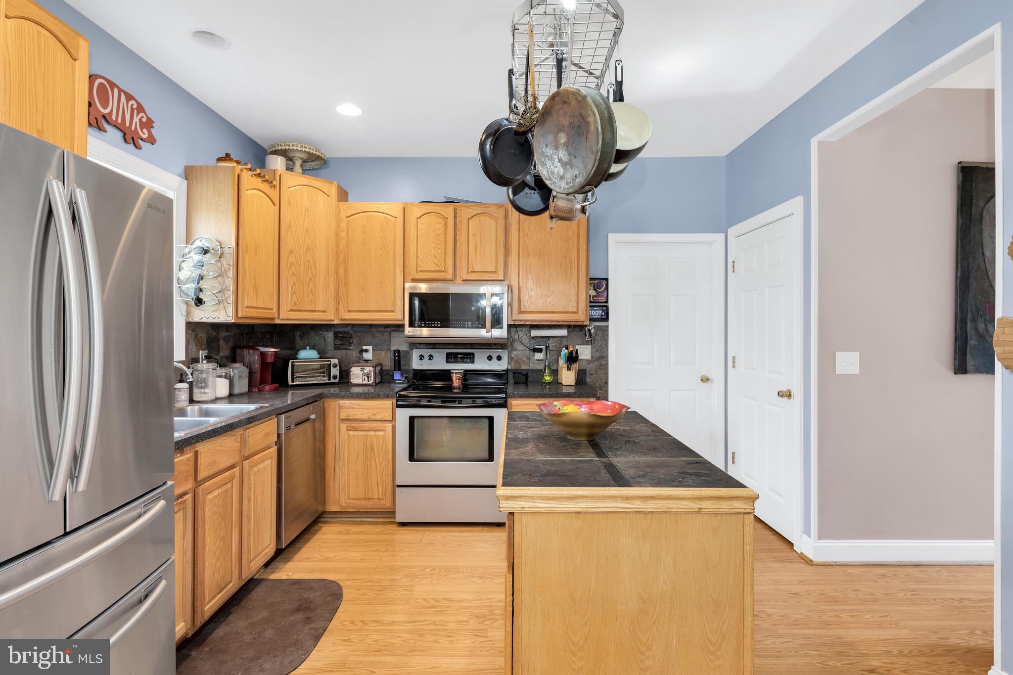 69 Aspen Road Harpers Ferry, WV 25425 - Photo 4 of 47 Beautiful Stainless Appliances