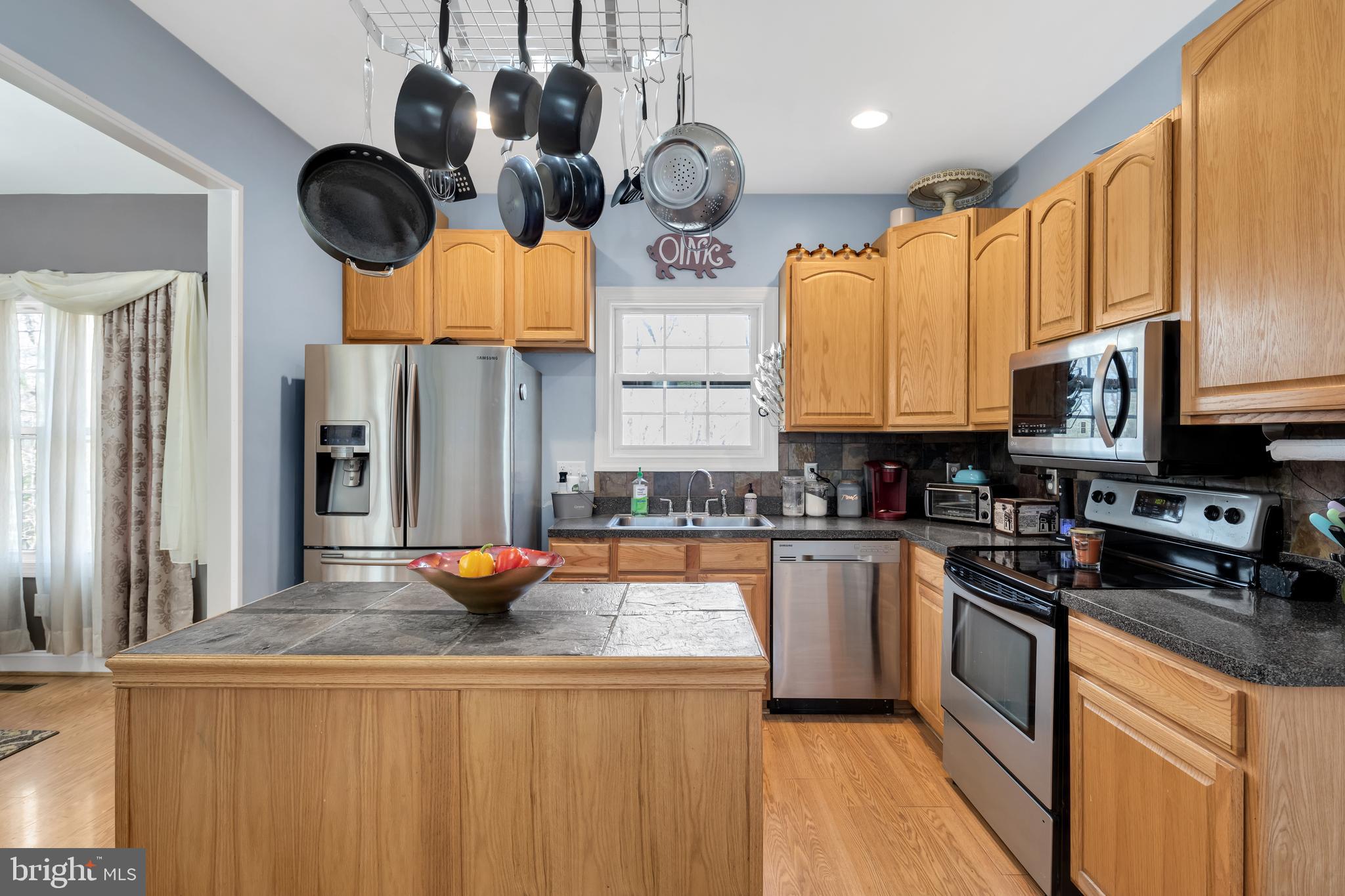 69 Aspen Road Harpers Ferry, WV 25425 - Photo 5 of 47 Large island to cook on