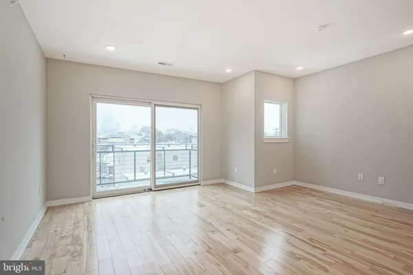 $2,300 | 1710 Cambridge Street, Unit 8, Philadelphia, PA 19130