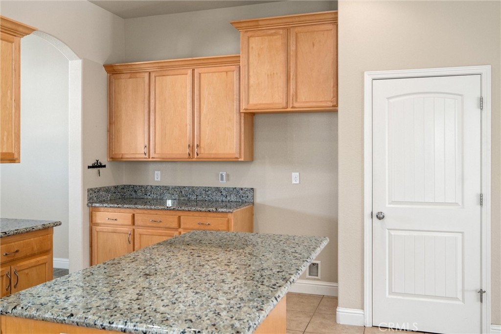 3065 Sweetwater Chico, CA 95973 - Photo 18 of 38 Arch entry to formal front room and pantry on right