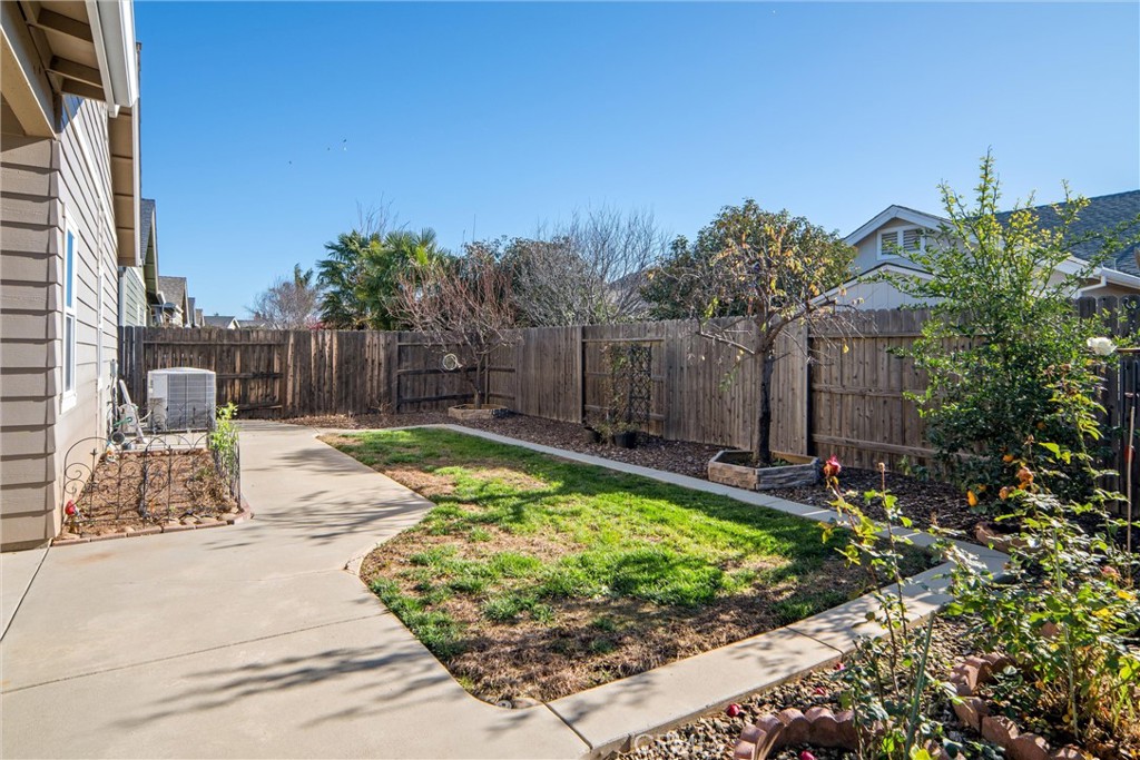 3065 Sweetwater Chico, CA 95973 - Photo 30 of 38 Manicured rear yard