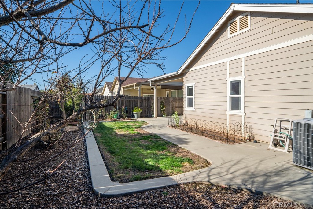 3065 Sweetwater Chico, CA 95973 - Photo 32 of 38 These mow strips will last forever!