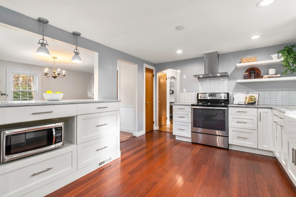 199 Oxbow Road Wayland, MA 01778 - Photo 8 of 25