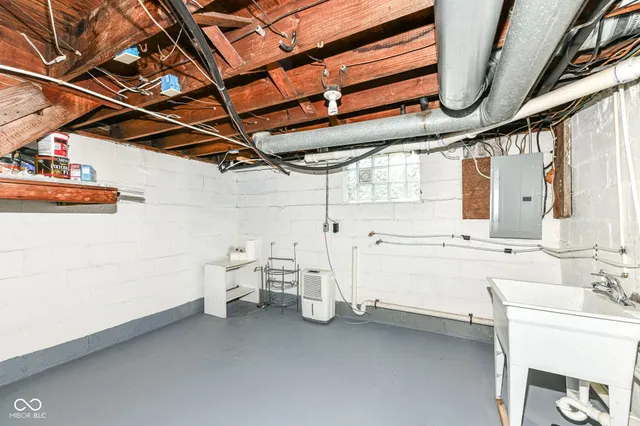 $1,750 | 6038 North College Avenue, Indianapolis, IN 46220