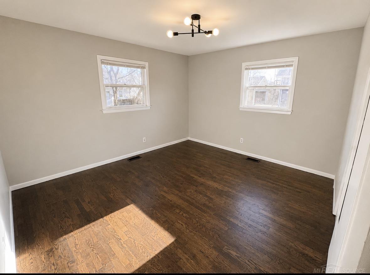 3001 Brandon Street Flint, MI 48503 - Photo 13 of 20