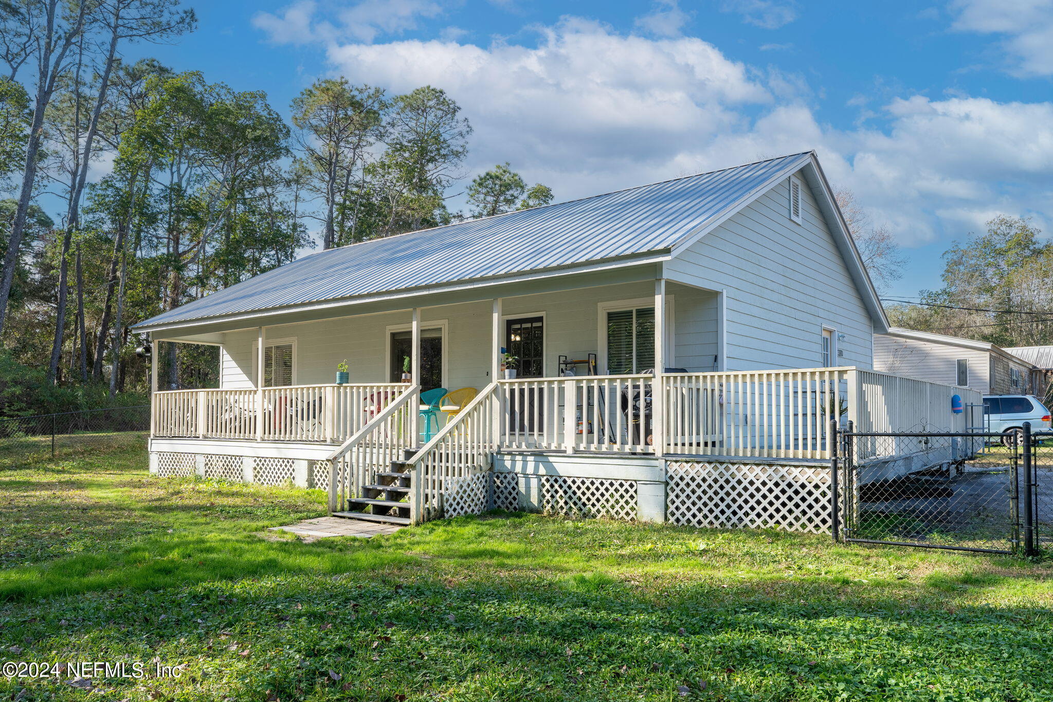 320 Katnack Road St. Augustine, FL 32095 - Photo 3 of 33 a view of a house with a yard