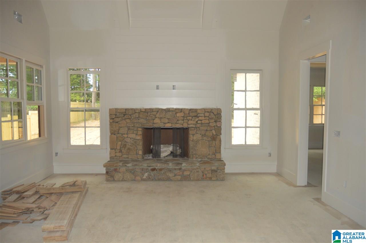 237 Hawthorn Street Birmingham, AL 35242 - Photo 2 of 10