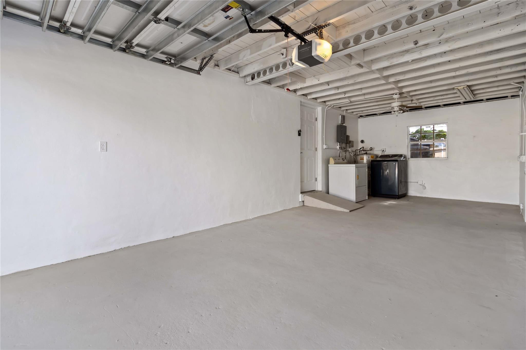 7040 Southwest 16th Street Hollywood, FL 33023 - Photo 9 of 27 Photo 9