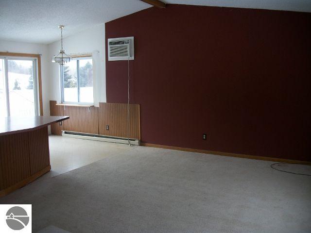 6100 Brackett Road Williamsburg, MI 49690 - Photo 4 of 18 1733717-3.JPG