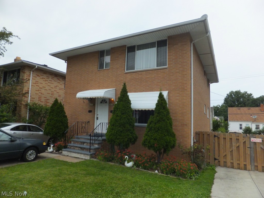 3010 Snow Road Cleveland, OH 44134 - Photo 1 of 23