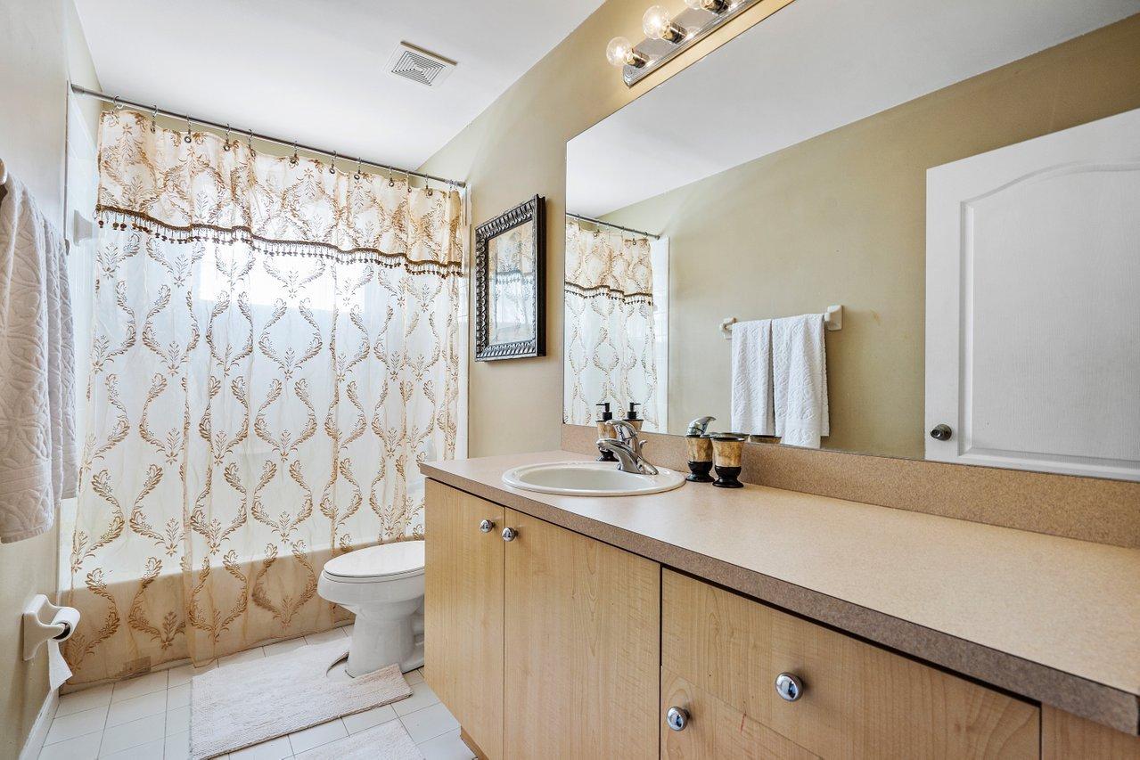 5743 Raceway Road Lake Worth, FL 33449 - Photo 16 of 44 016-5743RacewayRoad-LakeWorth-FL-33449-S