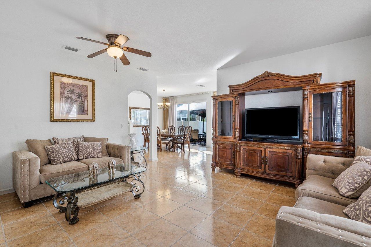 5743 Raceway Road Lake Worth, FL 33449 - Photo 6 of 44 006-5743RacewayRoad-LakeWorth-FL-33449-S